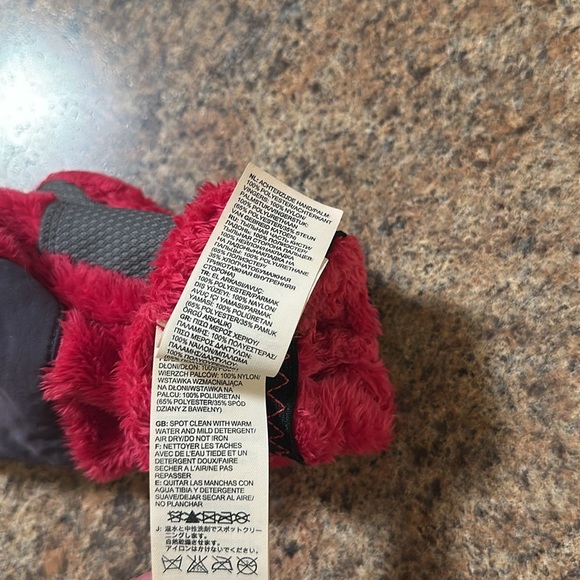 The North Face Thermal Fleece Mittens Size Medium Fuchsia Gray Soft Warm - Picture 9 of 9